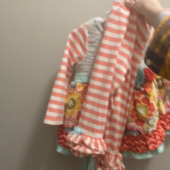 Girls 2T winter clothes - Picture 2 of 8